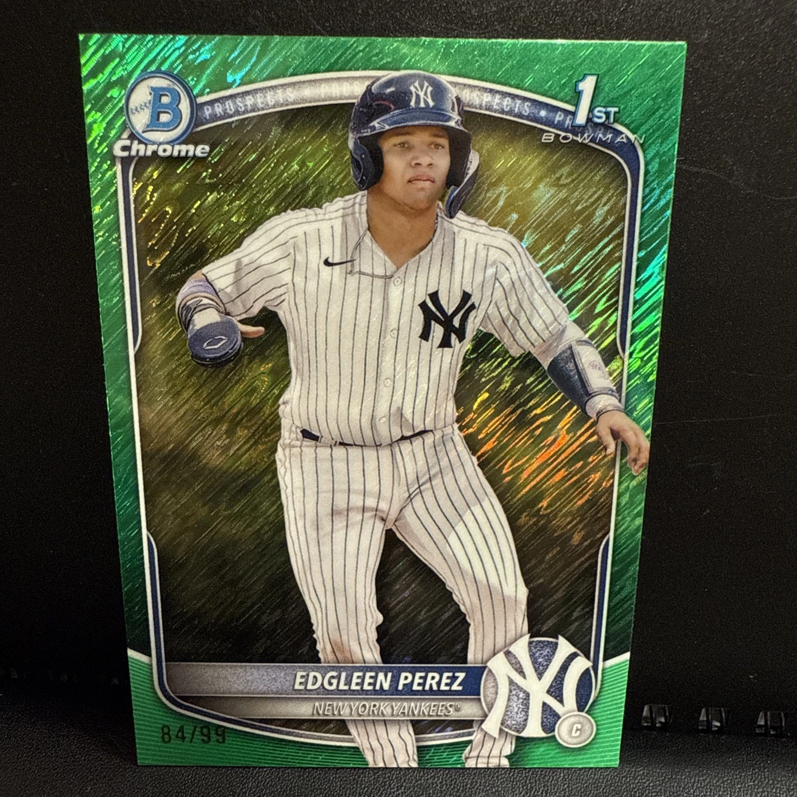 2025 Bowman Chrome Prospects Edgleen Perez #BCP-80 Green Refractor /99 (RC) 🔥
