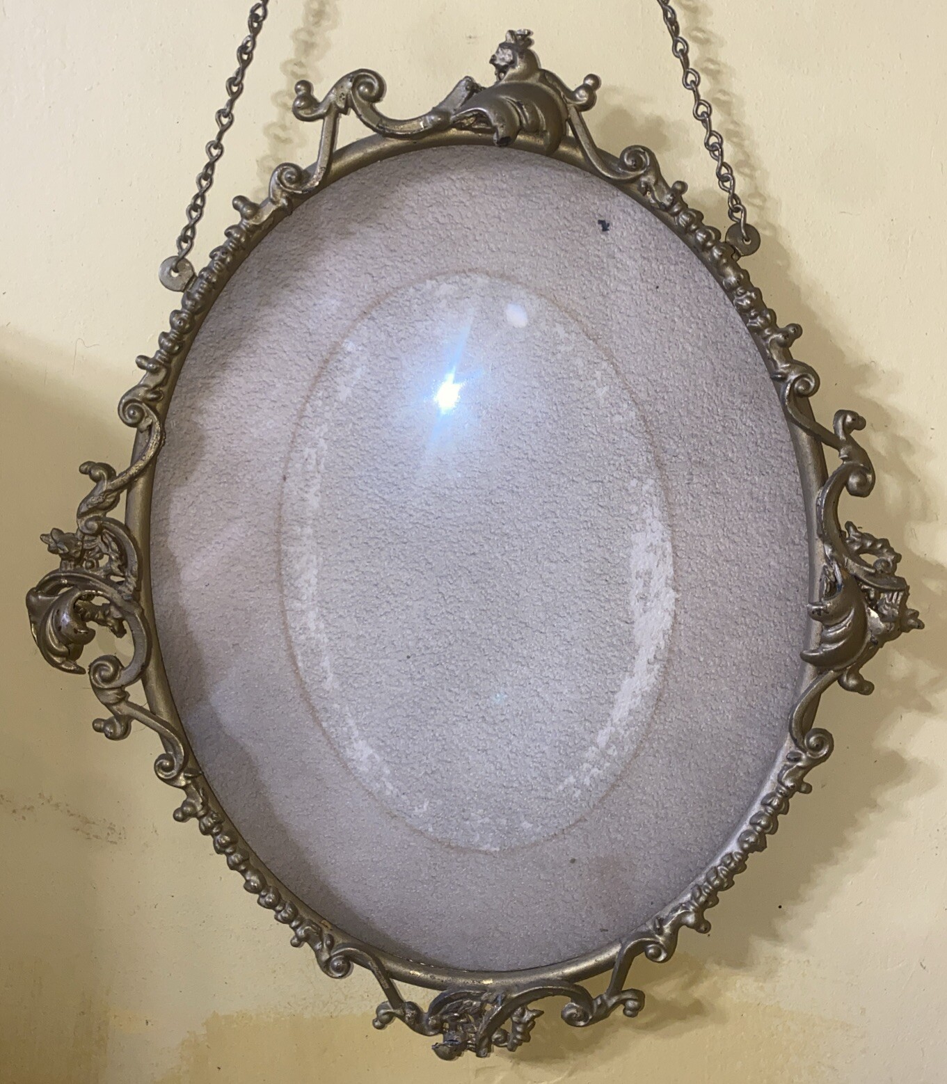 Antique Hanging 18901920 Victorian ORNATE Oval Metal Picture Frame