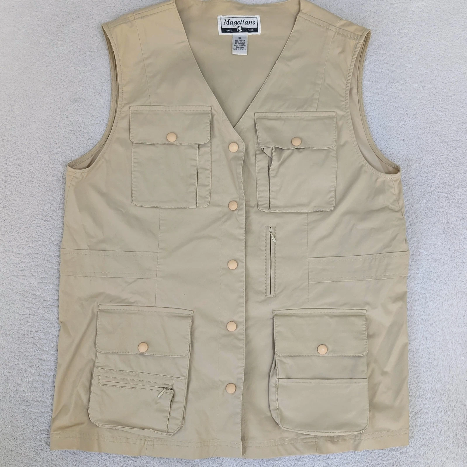 NEW Magellan Sportswear Mens Fishing Vest XL Beige Zip Pockets Sleeveless
