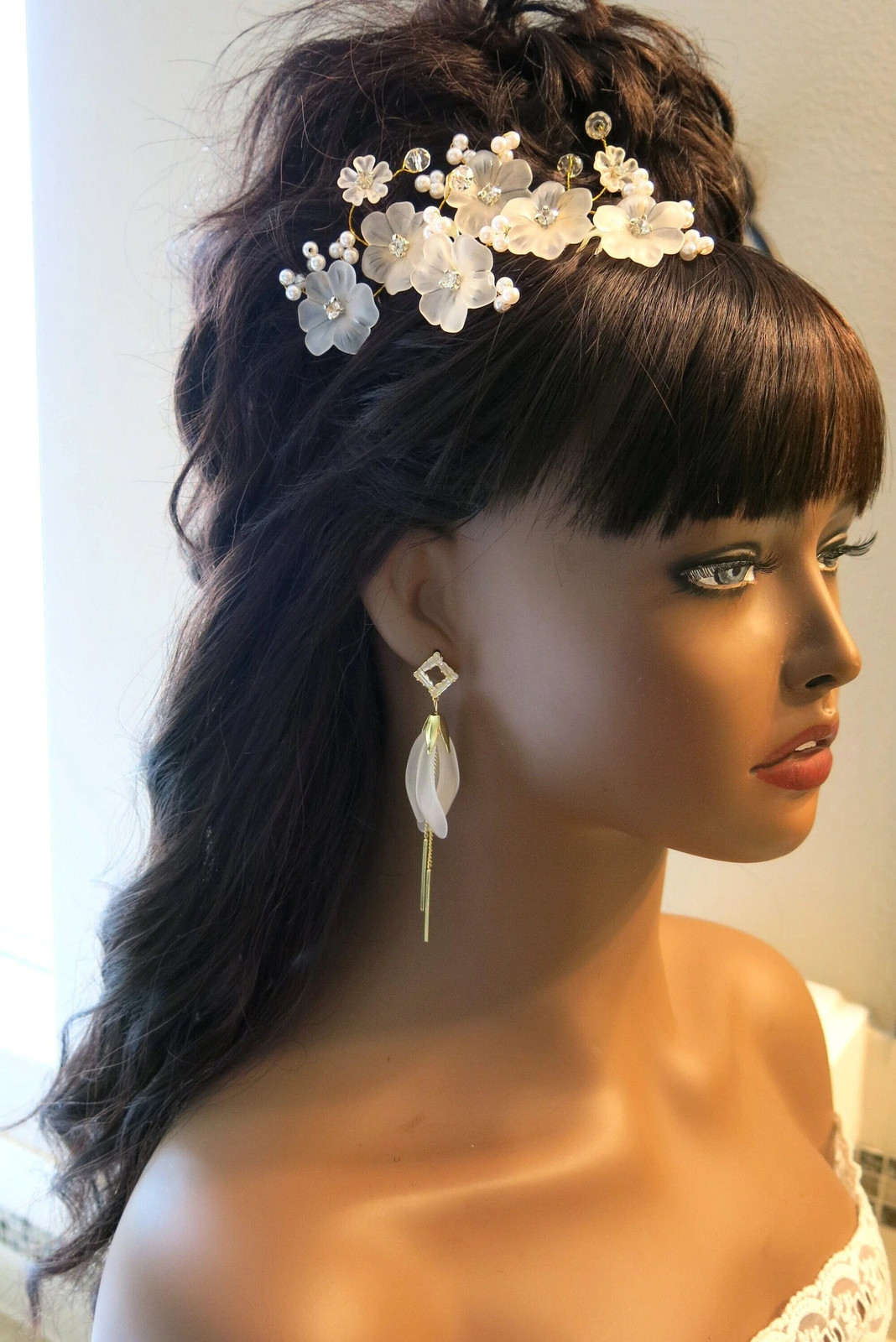 Beautiful Stylish Bridal White Flower 2 PC Hair Comb Set