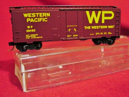 KD 21059 (KIT) WESTERN PACIFIC 40' Box Car 'WESTERN WAY' #20482 'NUEVO' ESCALA N | Zustand: New