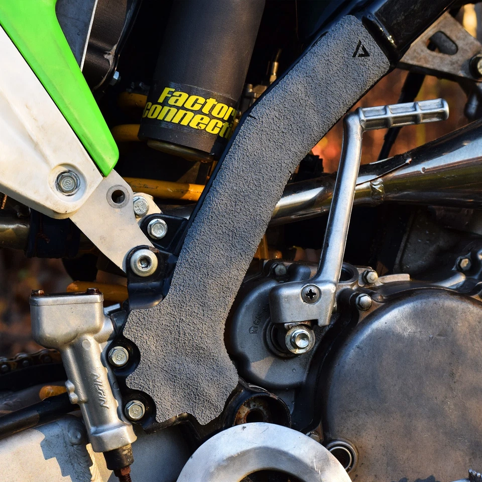 2003-2005 Kawasaki KX125 / KX250 Rubberized Grip Tape Frame Guard (2 Pairs) - Image 4 of 4