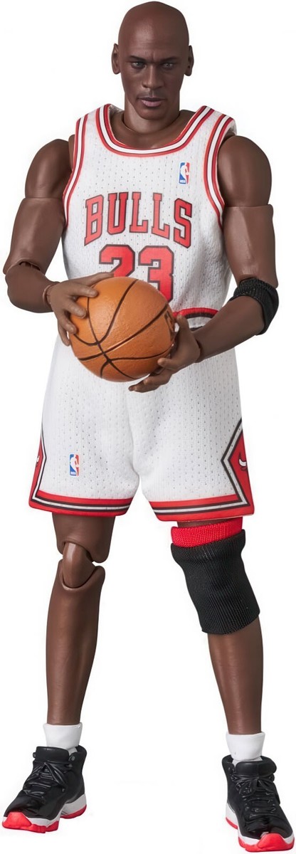 Chicago Bulls Michael Jordan 6.7in Action Figure Mafex No
