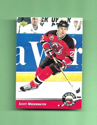 92-93 Upper Deck YOUNG GUNS ROOKIE RC Card # 562 SCOTT NIEDERMAYER