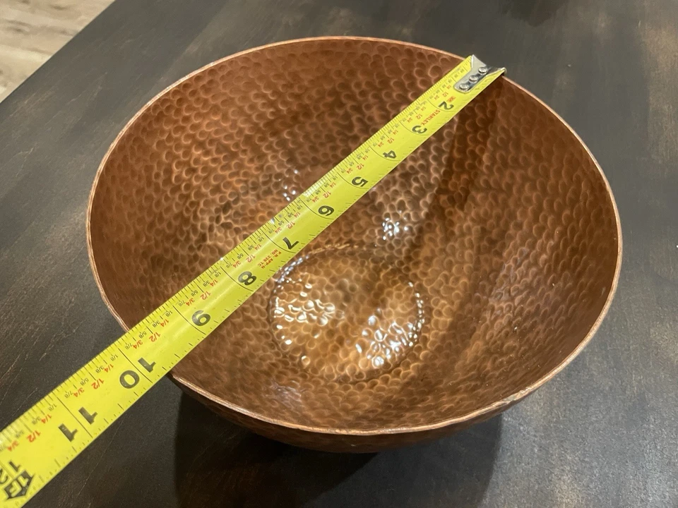 Шикарная кованая медная металлическая чаша с круглой золотой отделкой 10 дюймов б/у в отличном состоянии B01 - Изображение 3 из 4