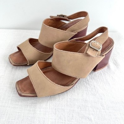 Adelante Serena Oatmeal Leather Block Heel Sandals Adjustable Ankle Strap 2in