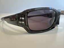 OAKLEY Sunglasses FIVES SQUARED OO9238-05 Grey Smoke Frame Grey Lenses P94