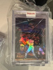2021 Topps Project 70 - 2001 Topps Baseball Mike Piazza #535 Rainbow Foil /70