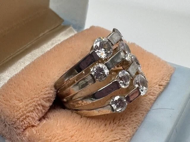 CW Ladies 925 Sterling Silver Round-Cut White CZ Cluster Cocktail Ring Size 7 - Image 3 of 4