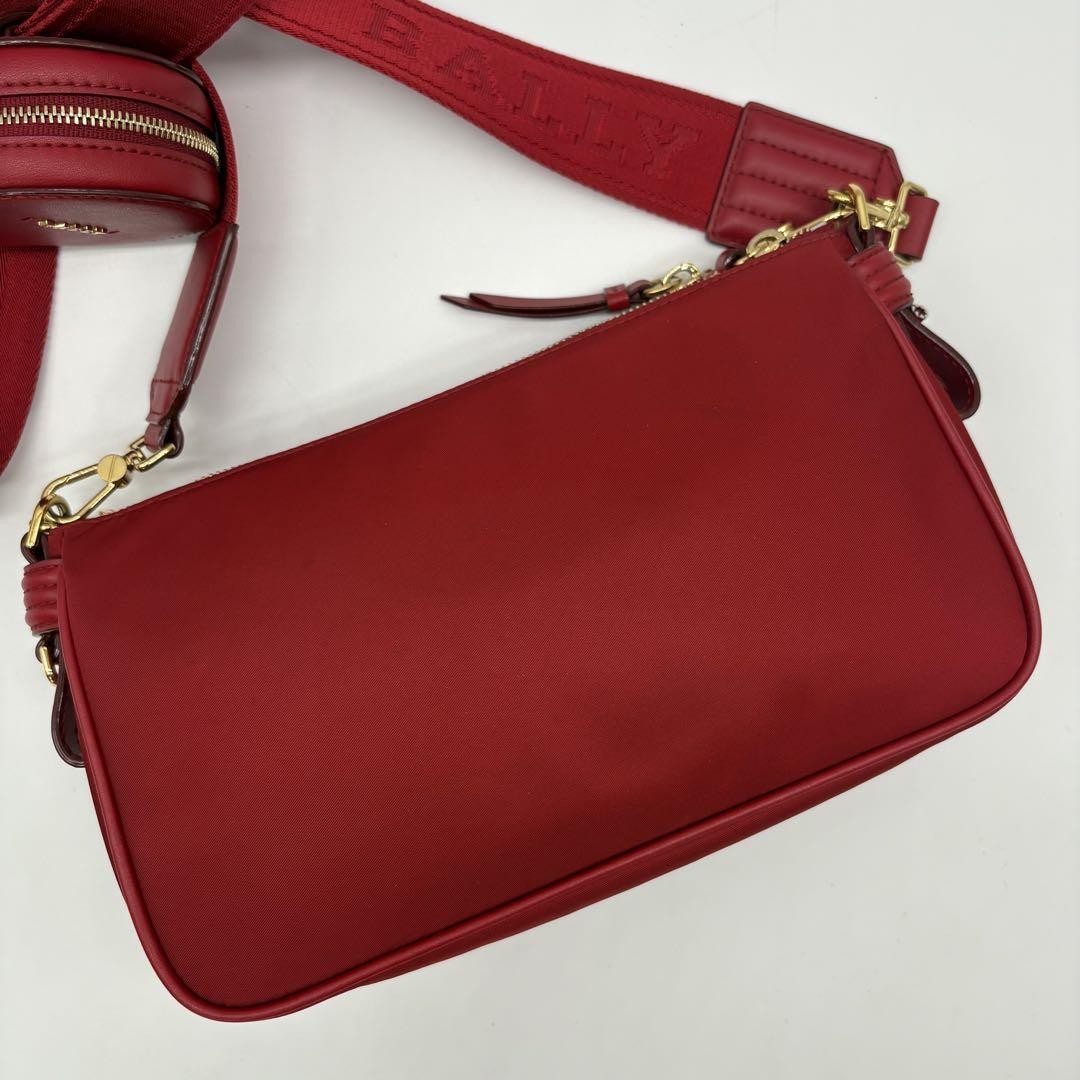 Current item Excellent condition Bally shoulder b… - image 2