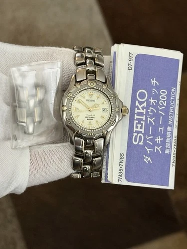 Rare Vintage Seiko Scuba Titanium 7N85-0130 Ladies Diver Sports Watch JDM 1990s