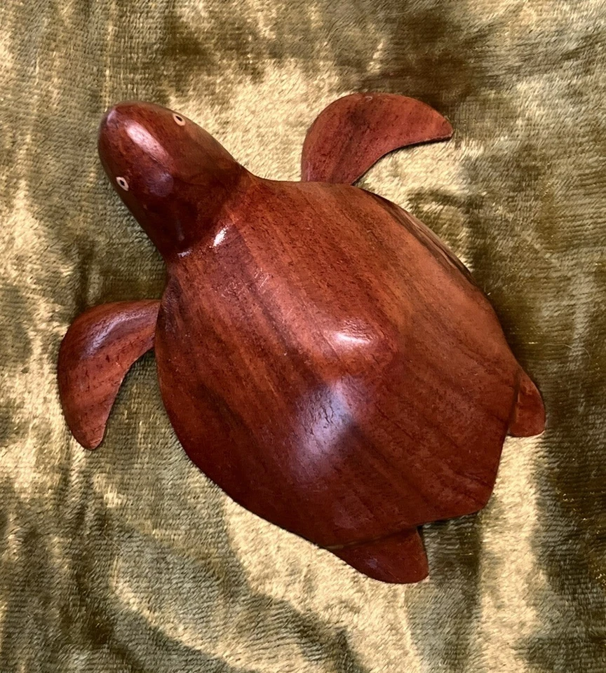 Tortuga de madera tallada a mano rara de Pitcairn Island Carol Christian 6ta generación Foto 2 de 4