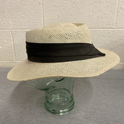 Chapeau avec visière et logo brodé | Exchange