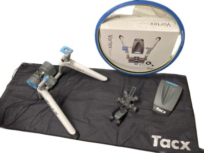 Tacx  Flow Smart-Trainer Indoor Cycling Fahrradtrainer plus Zubehör Top Zustand