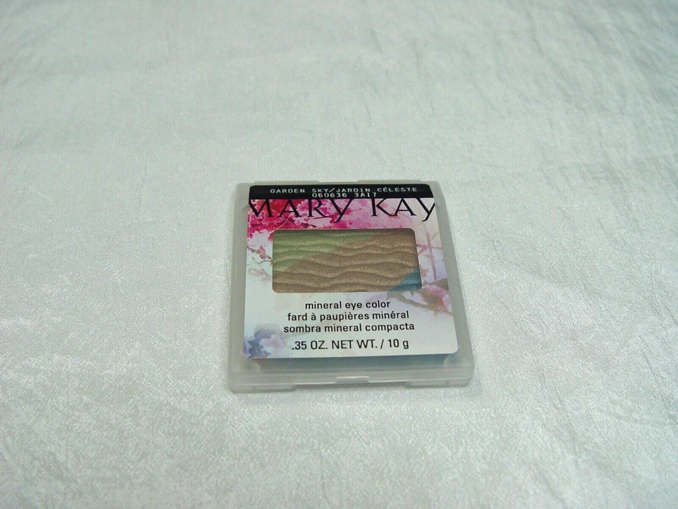 Mary Kay Mineral Eye Color ~NEW~Shade is Garden Sky #060636 - Image 2 of 3