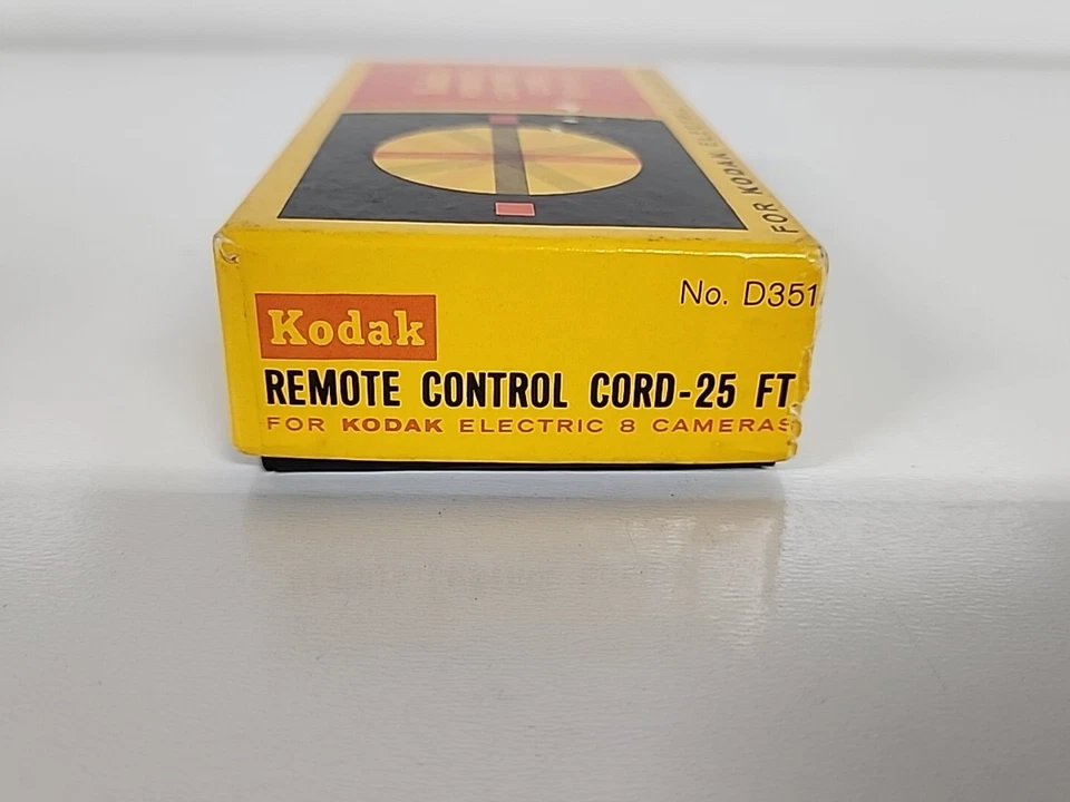 Kodak Remote Control Cord 25-Foot : For Kodak Electric 8 Camera's - Image 2 of 3
