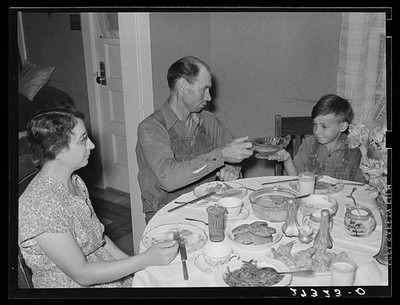 Photo:Fairfield Bench Farms Montana 1939 Farm Family Dinner Children