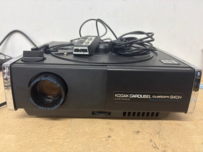 Vintage Kodak Carousel Custom 840H Slide Projector With Remote Turns On