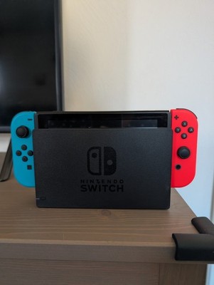 Nintendo Switch Konsole mit Joy-Con - Neon-Rot/Neon-Blau/Grau