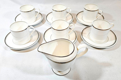 Vintage Royal Worcester Fine Bone China, Silver Jubilee, 13 Teile, Sammlerstück