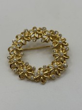 Vintage Wreath Faux Pearl and Rhinestone brooch