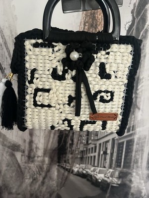 Handmade Bags: How to Design, Create, and Embellish Beautiful Bags