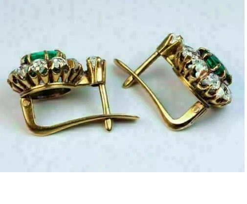 4Ct Oval Cut Simulated Emerald Diamond Women Hoop Earring 14K Yellow Gold Plated - Image 4 of 4