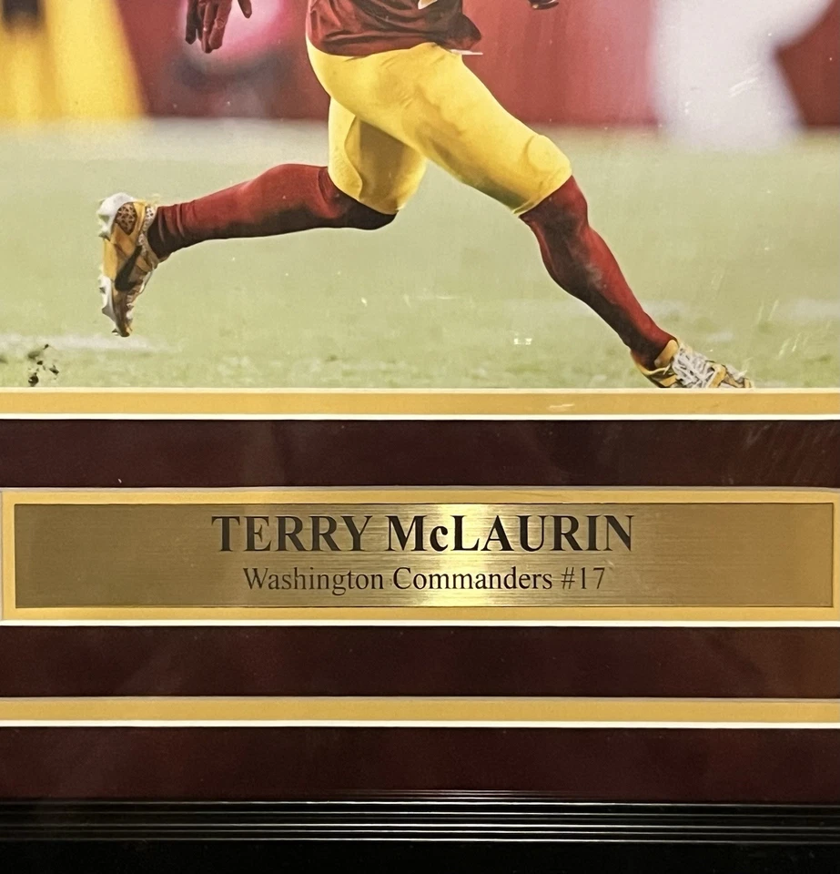 Terry Mclaurin Signed Commanders 8x10 Photo Collage Framed Beckett COA - Image 4 of 4