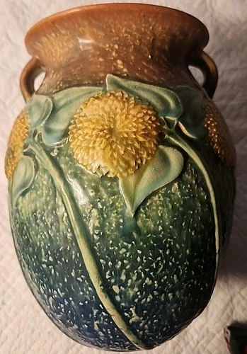 1930 Roseville Pottery Sunflower Vase 491-8 Excellent Condition 8 1/4" Tall