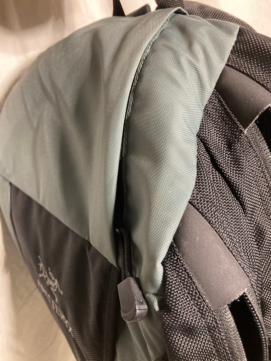 Arc'teryx Blade 21 Daily Backback Business Briefcase Black Teal 21