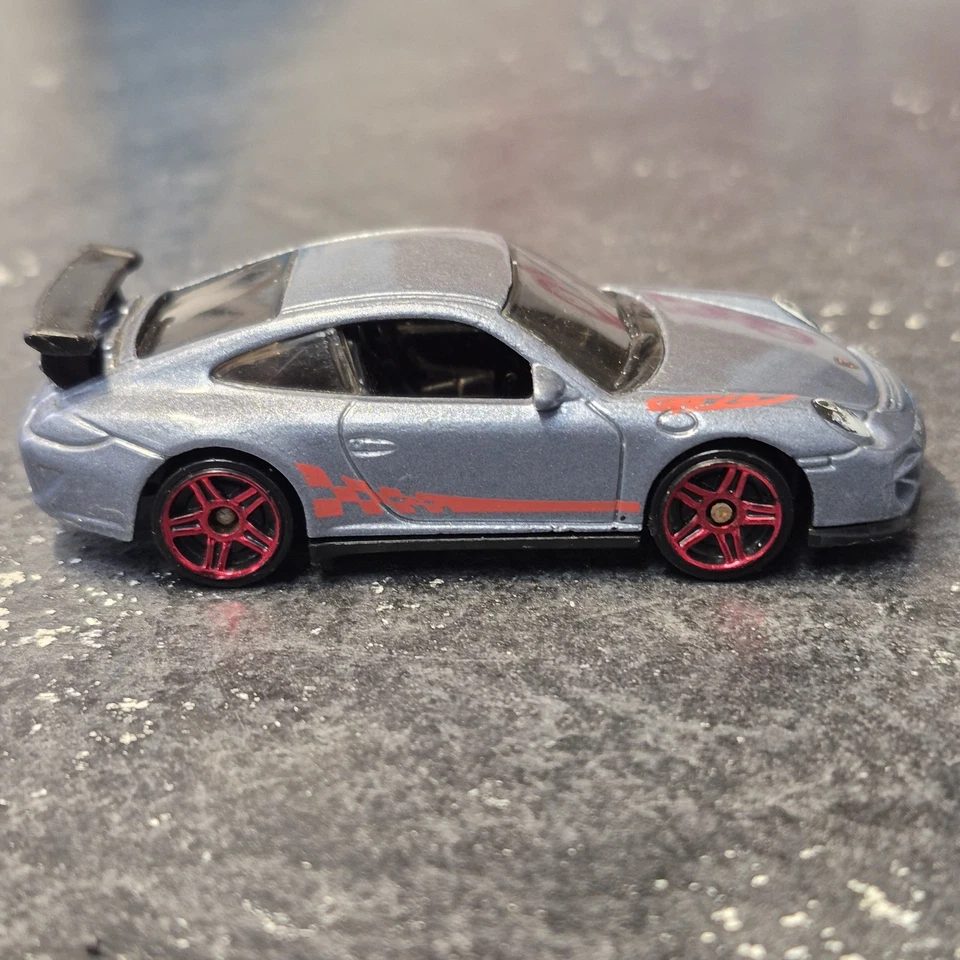 Coche diecast Hot Wheels 2011 nuevos modelos Porsche 911 GT3 RS Foto 4 de 4