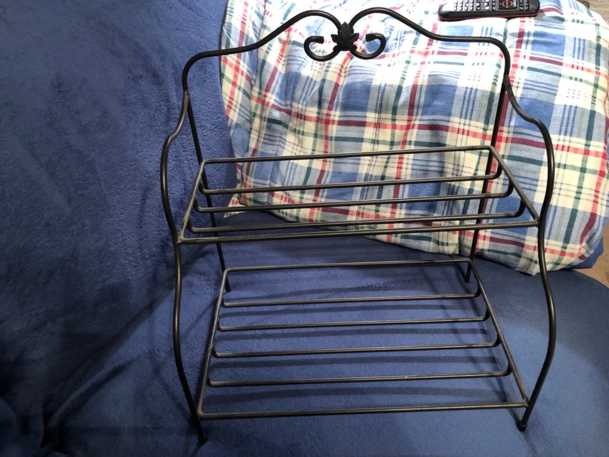 longabergers wrought iron small bakers rack