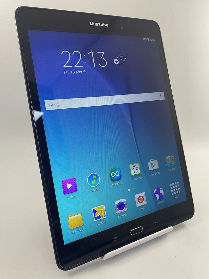 Samsung Galaxy Tab A 9.7 SM-P550 Black Wi-Fi 16GB 5MP Android Tablet - Image 3 of 4