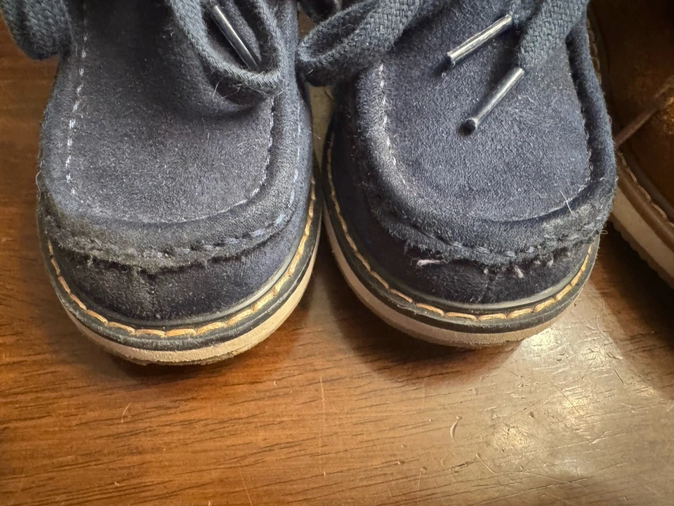 Lot Of 2 Pairs Gap Baby Faux Suede Boots Navy Blue Taupe Toddler 8 Shoes Chukka - Image 4 of 4