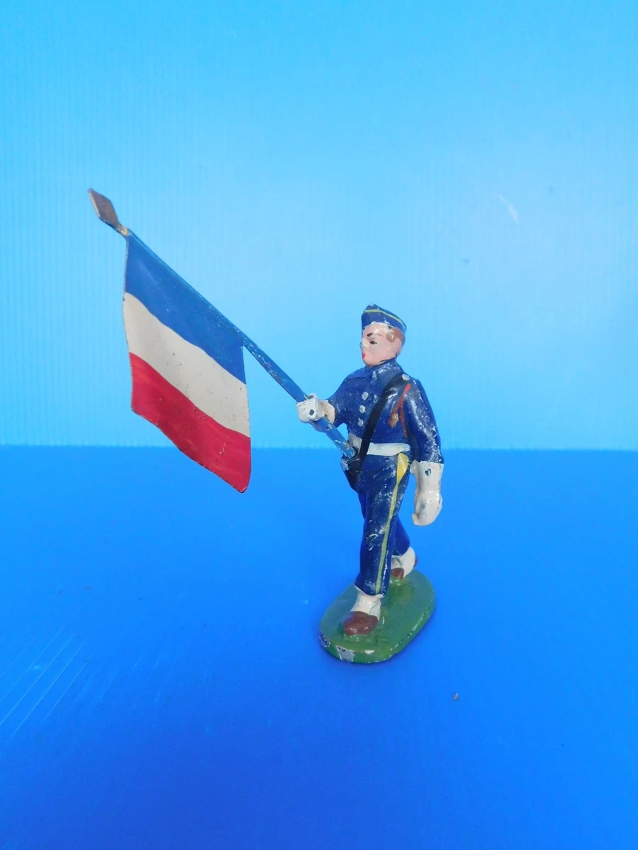 Lot De 16 Soldats Plastique QUIRALU - Chasseurs Alpins Au Défilé (54 Mm)