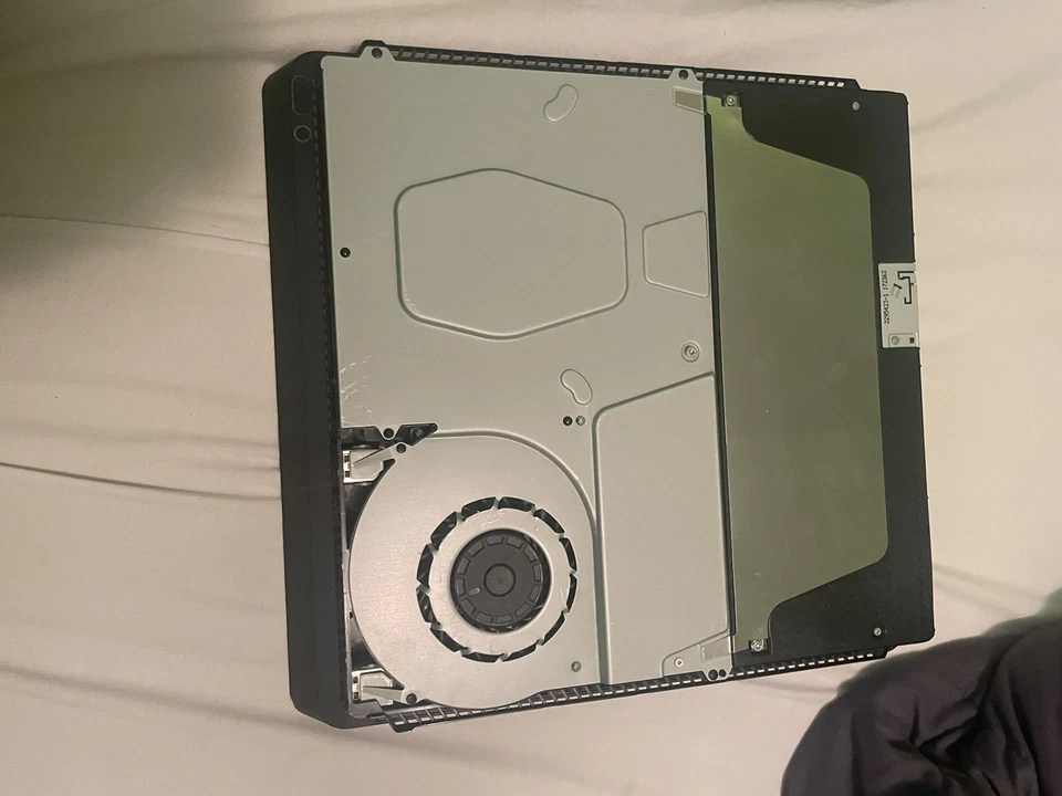 Sony PlayStation 4 Slim 1TB Console - Jet Black - Image 4 of 4