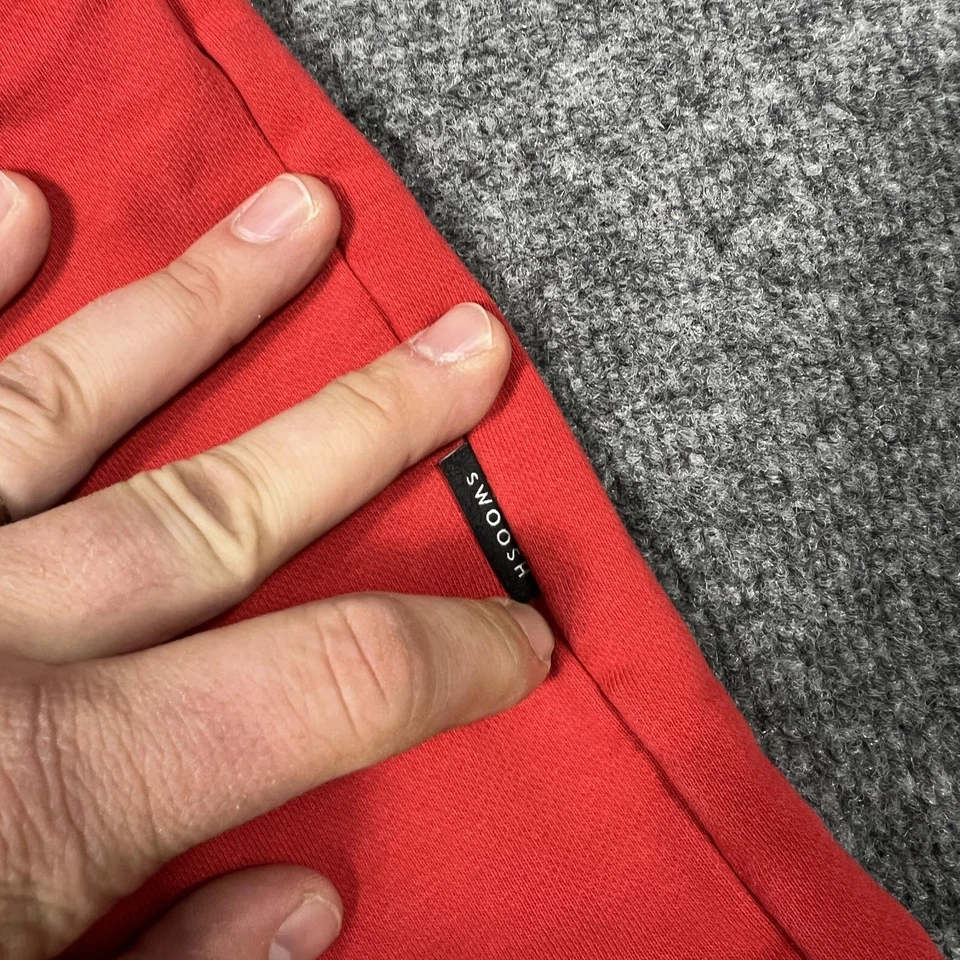 Pantalones Cortos Nike Para Hombre Grandes Rojo Swoosh NSW Vellón Doble Swoosh Logo CJ4882-657 Foto 3 de 4