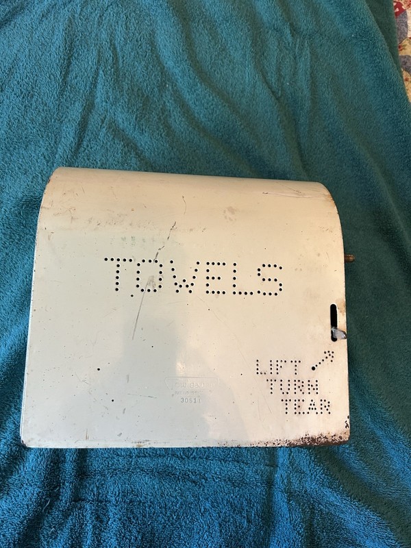 VINTAGE GAS STATION PAPER TOWEL ROLL DISPENSER.  TOWLSAVER.  VERY OLD. (HEAVY)