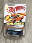 HOT WHEELS RED LINE FLYING CUSTOMS SURFIN S COOL BUS MINT ON PERFECT CARD