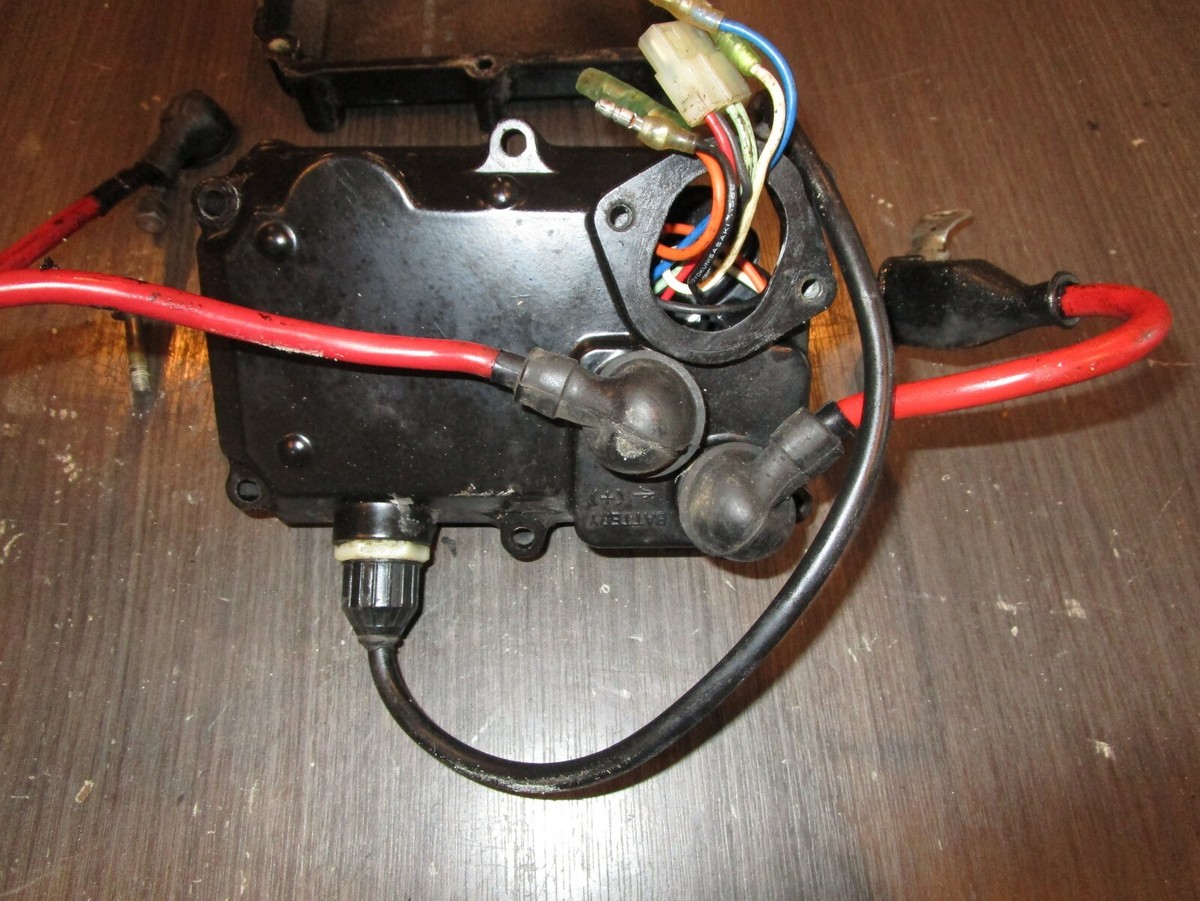 86 KAWASAKI JS300 ELECTRICAL BOX IGNITION SYSTEM IGNITER CDI 86 KAWASAKI JS300 ELECTRICAL BOX IGNITION SYSTEM IGNITER CDI