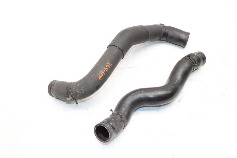 Infiniti G37 V36 2010 convertible #264 mangueras de radiador superior e inferior aire acondicionado automático Foto 2 de 4