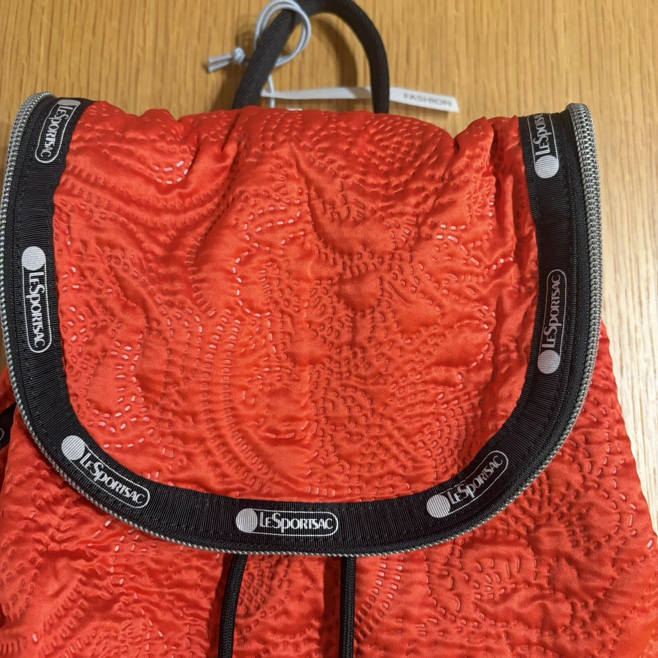 Mochila roja acolchada LeSportsac Colette Foto 4 de 4