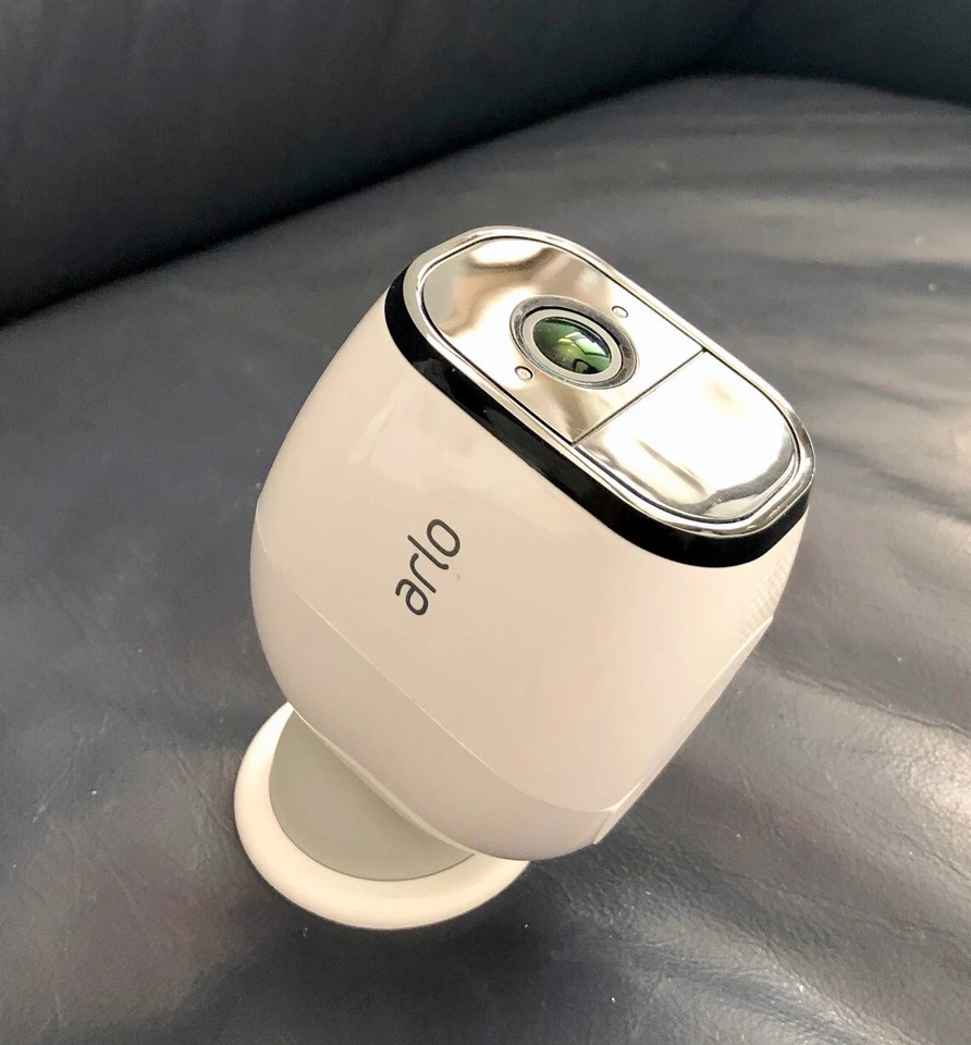 Arlo Pro VMC4030 Zusatzkamera in einem guten bis sehr guten gebrauchten Zustand - Bild 2 von 4