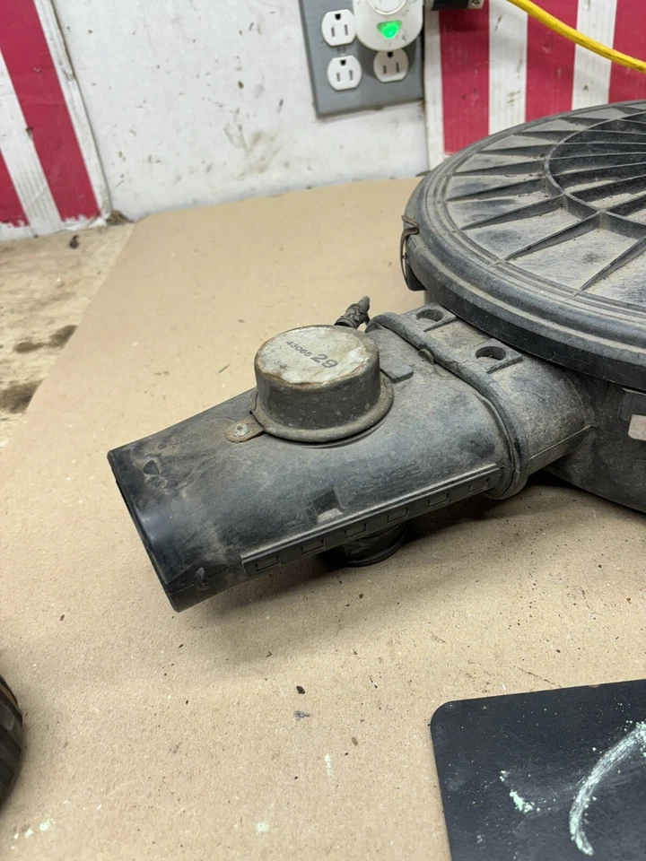 Camioneta Dodge Ram 1989 1991 92 1993 D250 D350 D150 TBI filtro de aire carcasa Foto 2 de 4