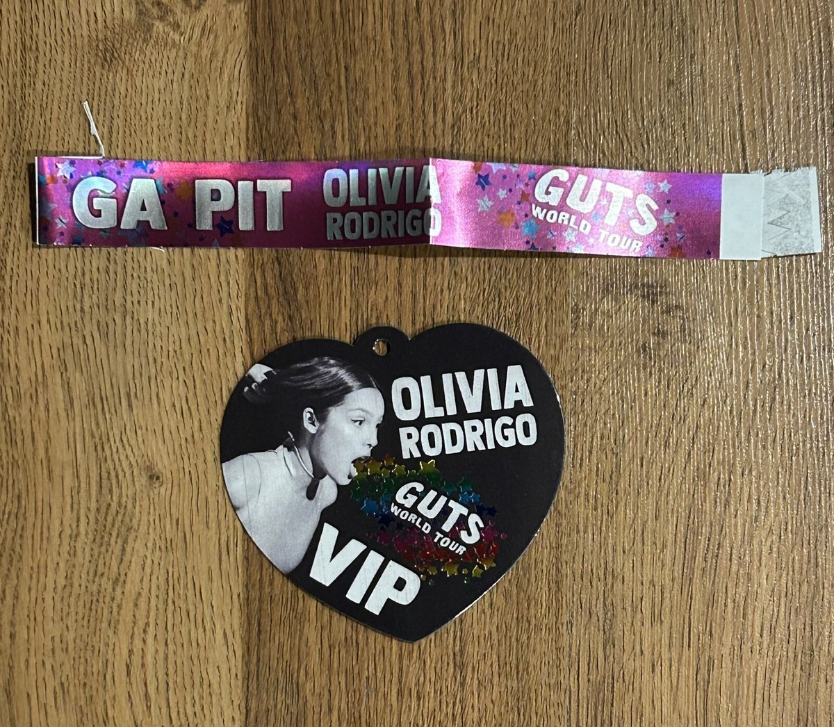 Olivia Rodrigo 2024 official GUTS Tour VIP Lanyard / Pass Olivia Rodrigo 2024 official GUTS Tour VIP Lanyard / Pass