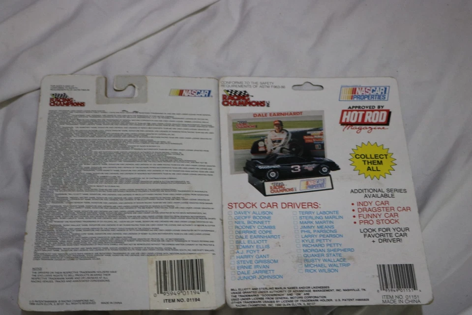 Lote de dos coches diecast Larry Pearson 1996 y 1991 1/64 NASCAR Foto 4 de 4
