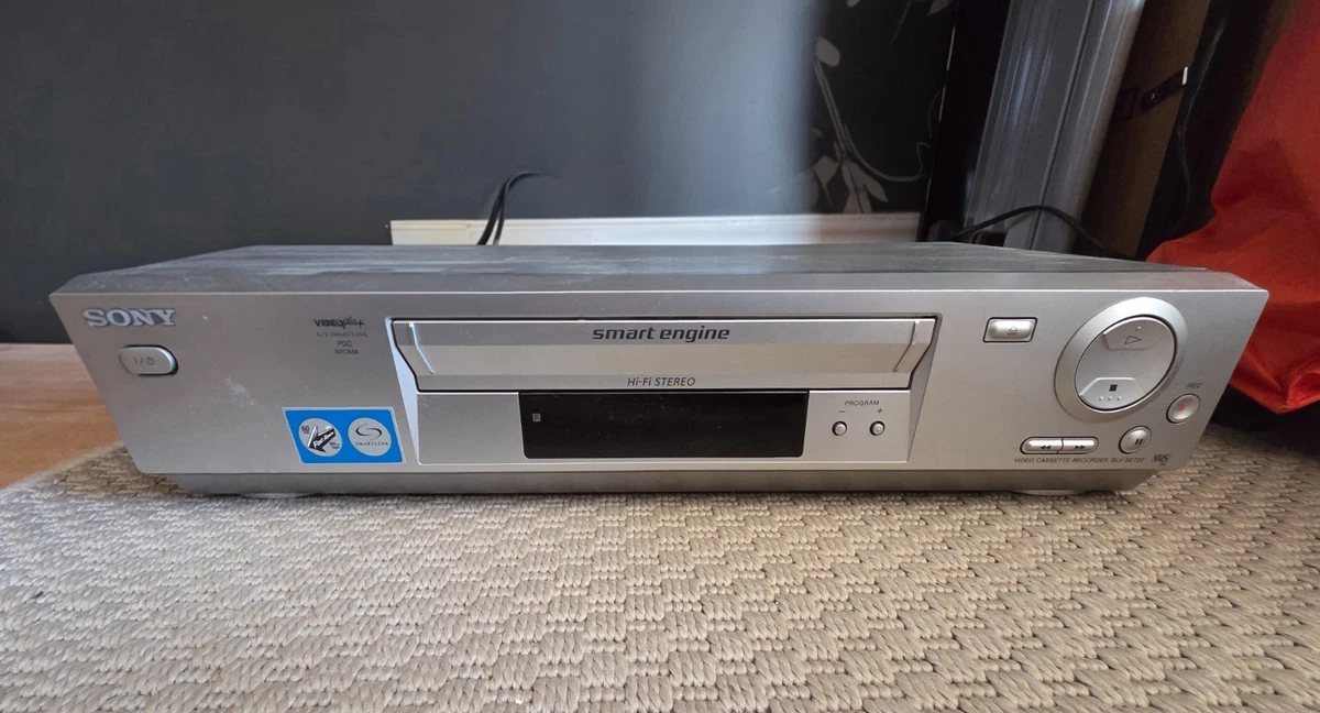 Leitor e Gravador de Vídeo VHS Sony SLV-E730 - Loja do Vhs