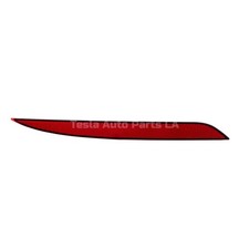 Tesla Model Y Rear Bumper Reflector Right Passenger Side 1495818-00-C 2020-2024