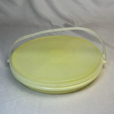 Tupperware Party Susan 405-9 White Divided Serving Tray with Lid 224-5 Vintage