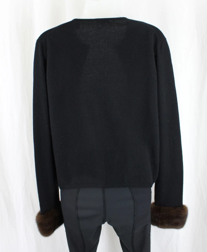 Cardigã feminino Vera Wang preto 100% cashmere acabamento de pele manga longa suéter M - Imagem 2 de 4